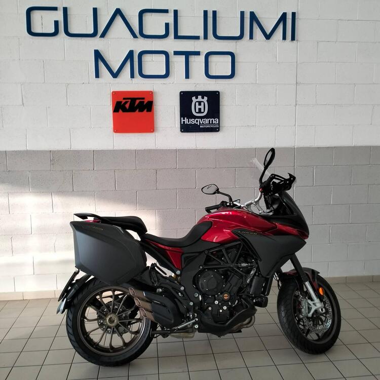 MV Agusta Turismo Veloce 800 Lusso SCS (2021 - 25) (3)