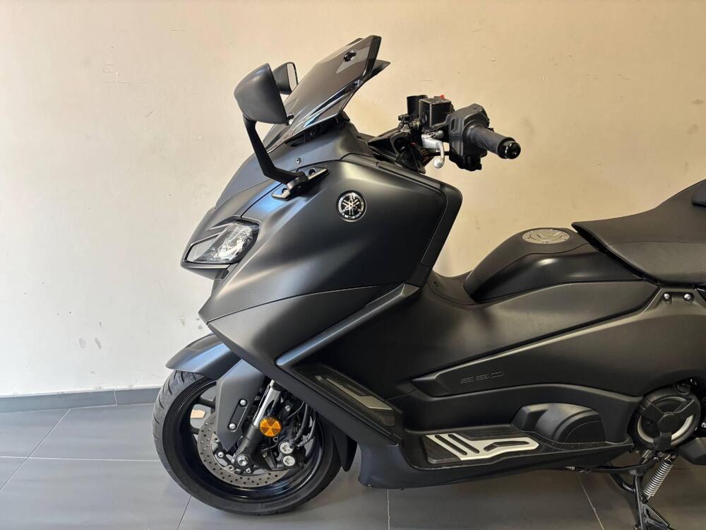 Yamaha T-Max 560 (2022 - 24) (2)