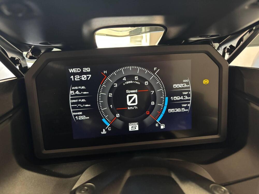 Yamaha T-Max 560 (2022 - 24) (4)