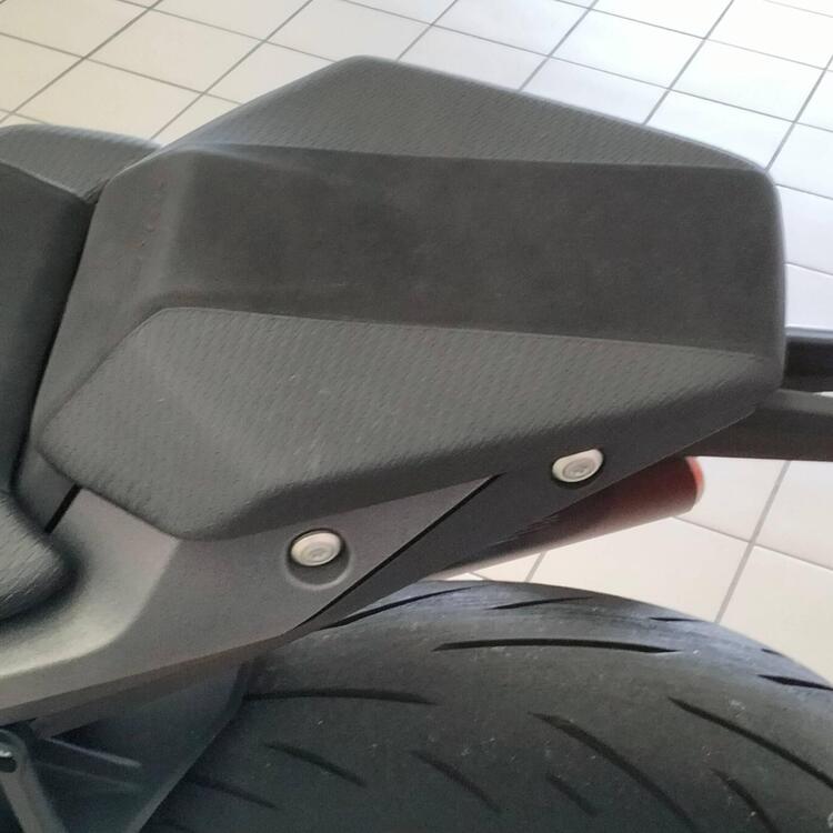 KTM 990 Duke (2024 - 26) (2)