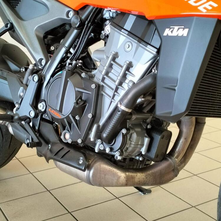 KTM 990 Duke (2024 - 26) (4)
