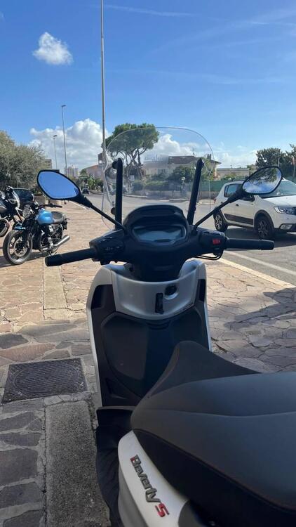 Piaggio Beverly 300 S ABS-ASR (2021 - 25) (3)
