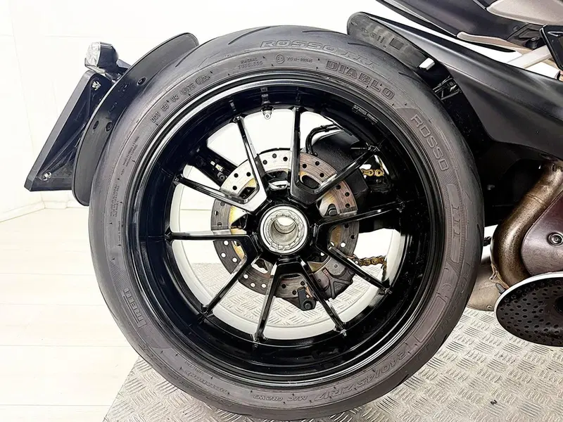 Ducati Diavel 1260 S (2019 - 20) (12)