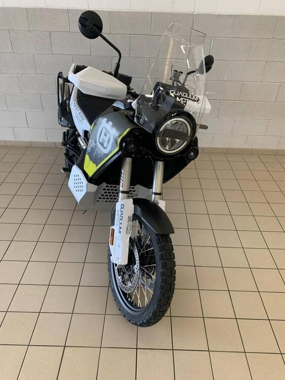 Husqvarna Norden 901 Expedition (2025) (2)