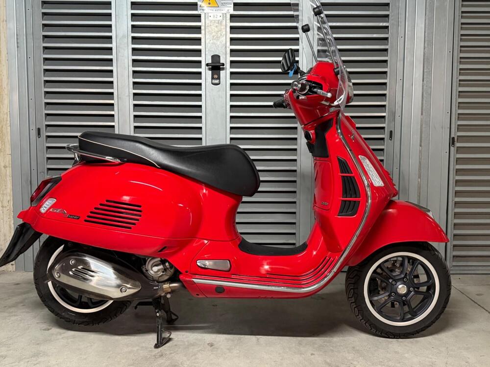 Vespa GTS 300 Super (2023 - 24) (2)