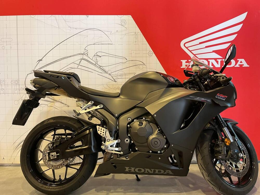 Honda CBR 600 RR (2024 - 25)