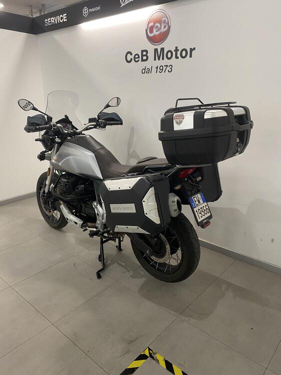 Moto Guzzi V85 TT Centenario (2021 - 22) (4)