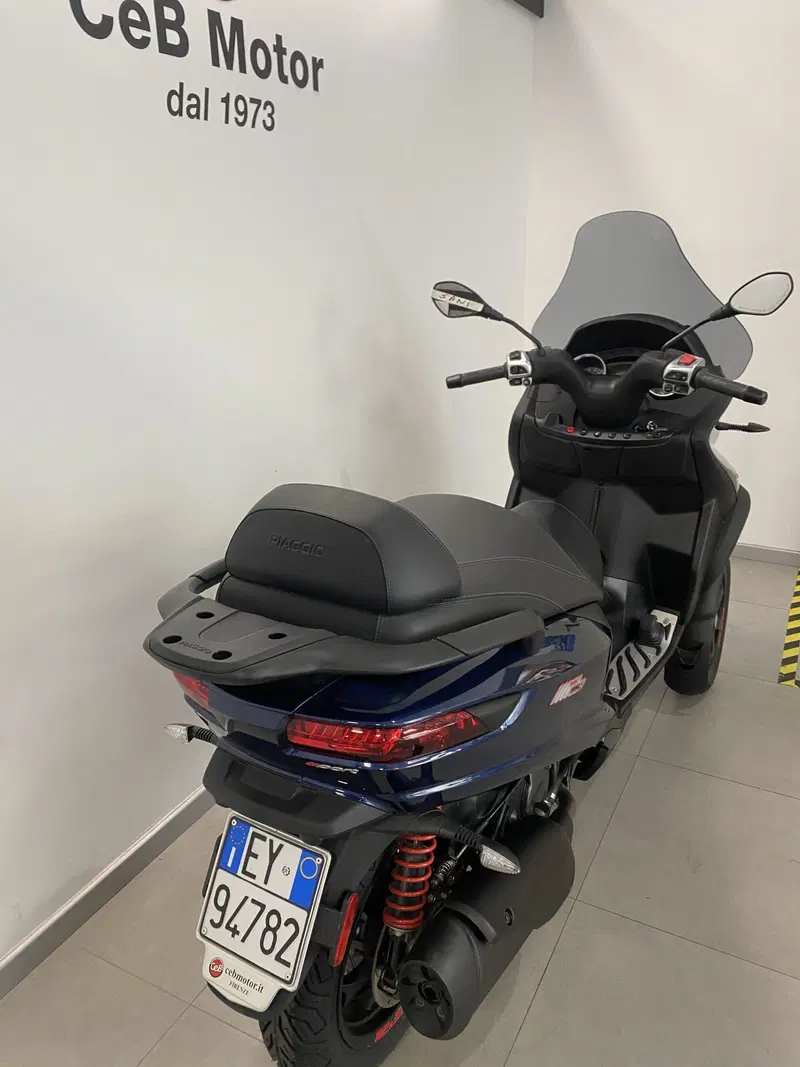 Piaggio MP3 400 ABS Hpe (2021 - 22) (2)