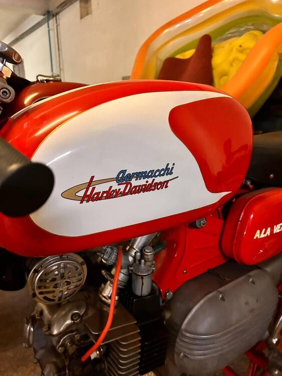 Aermacchi Harley-Davidson 250 SPORT (4)