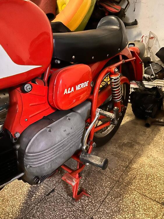 Aermacchi Harley-Davidson 250 SPORT (5)