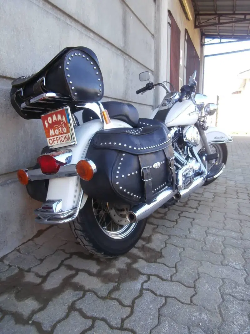 Harley-Davidson 1450 Heritage Classic (1999 - 02) - FLSTC (11)