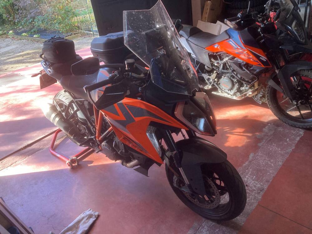 KTM 1290 Super Duke GT (2022 - 25)