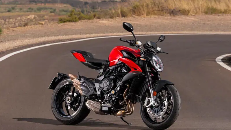 MV Agusta Brutale 800: l'icona nuda si rinnova per il 2026. Caratteristiche, dati tecnici e prezzo [GALLERY]