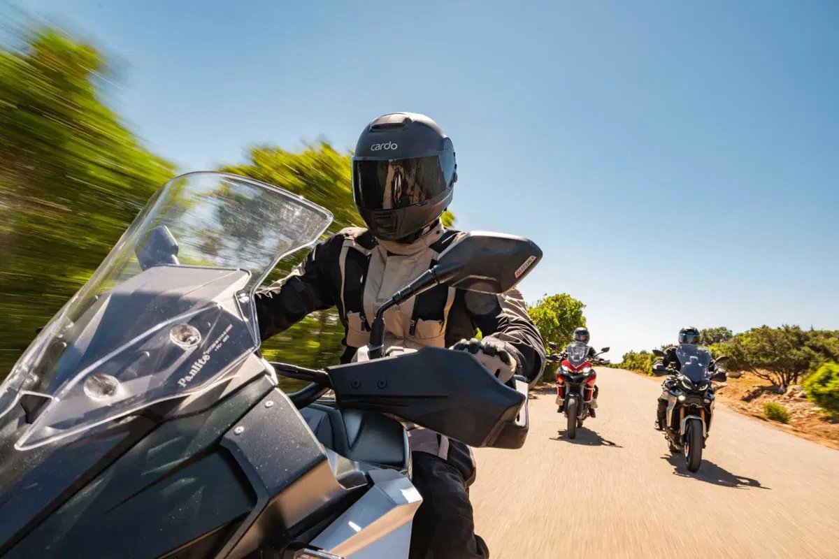 BEYOND, il nuovo casco moto di CARDO (5)