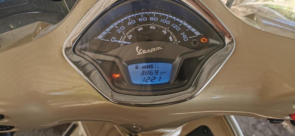 Vespa GTS 300 (2017 - 18) (5)