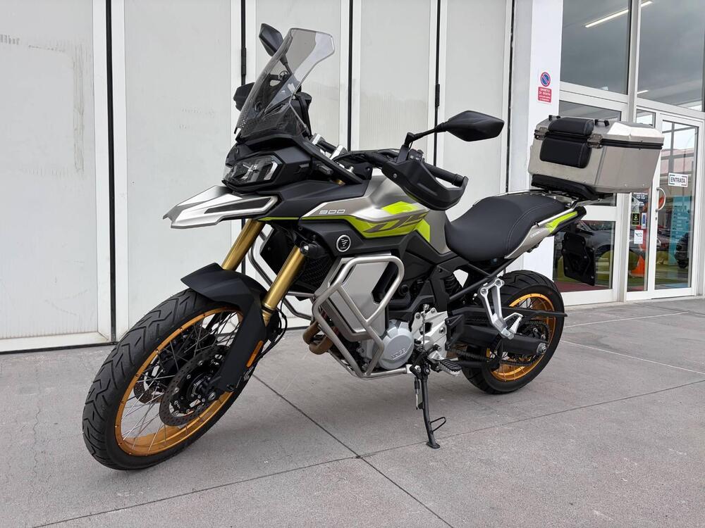 Voge Valico 900DSX (2024 - 25) (3)