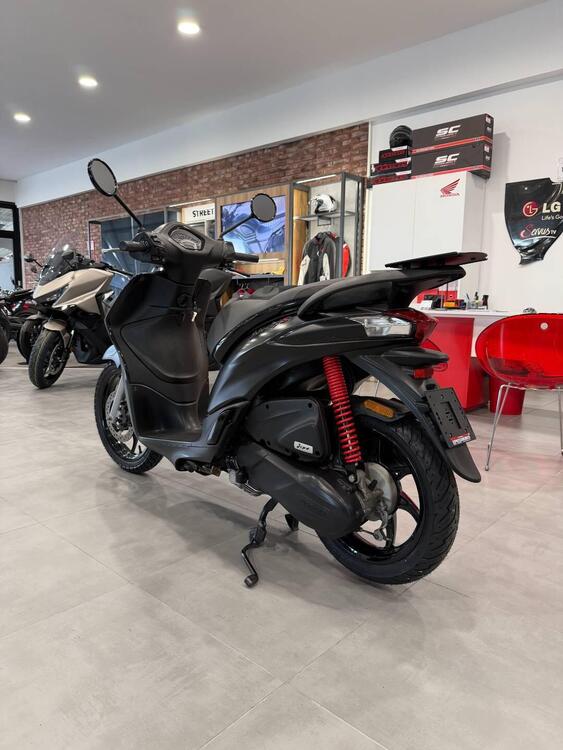 Piaggio Liberty 50 3V S (2021 - 24) (4)