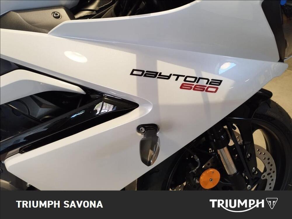 Triumph Daytona 660 (2024 - 25) (2)