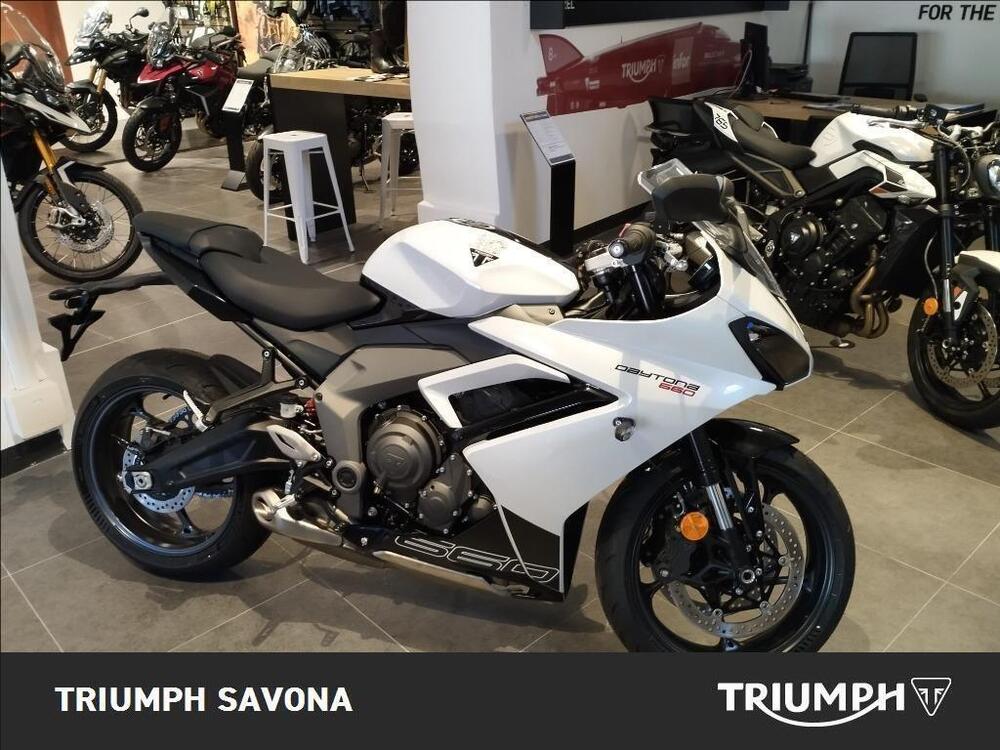 Triumph Daytona 660 (2024 - 25)
