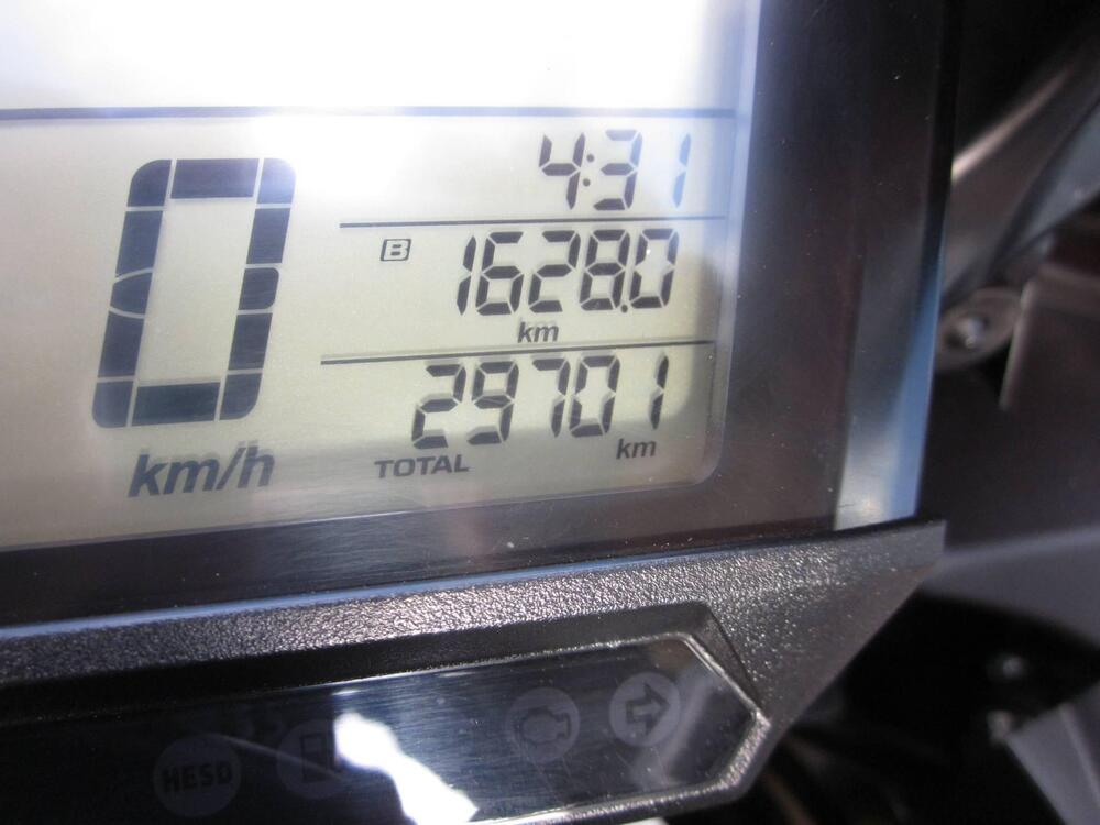 Honda CBR 1000 RR Fireblade (2012 - 16) (4)