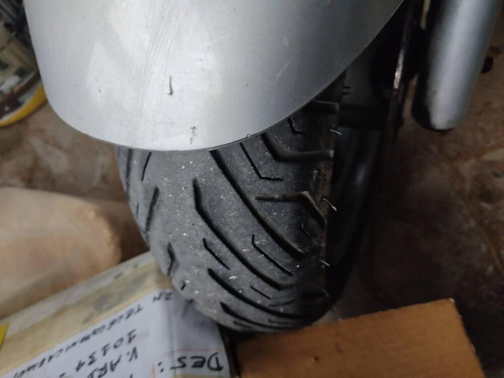 Piaggio X9 200 Evolution (5)