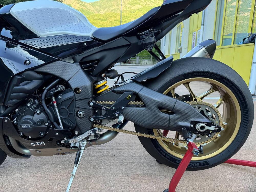 Yamaha YZF R1 World GP 60th Anniversary (2022 - 23) (4)