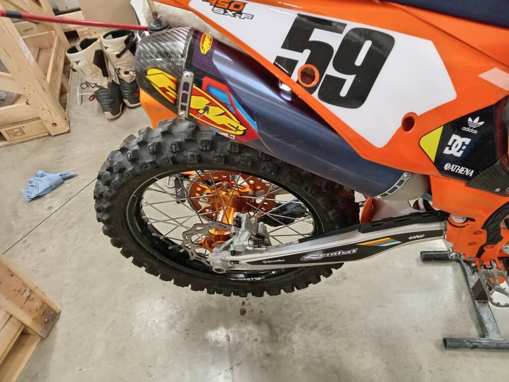 KTM 450 SX-F (2022) (2)