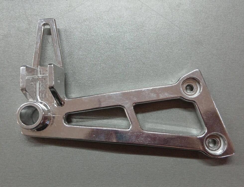 50650KR1860 Supporto poggia piede post. NS 125 R Honda