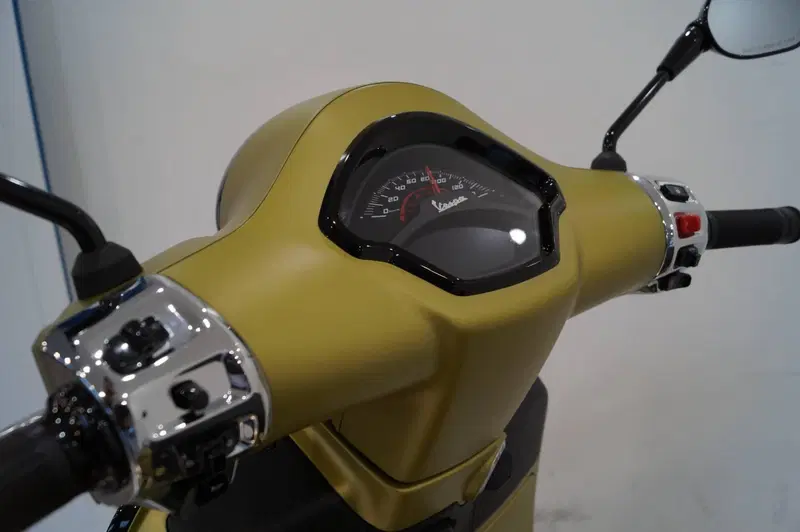 Vespa GTS 300 Super Sport (2023 - 24) (7)