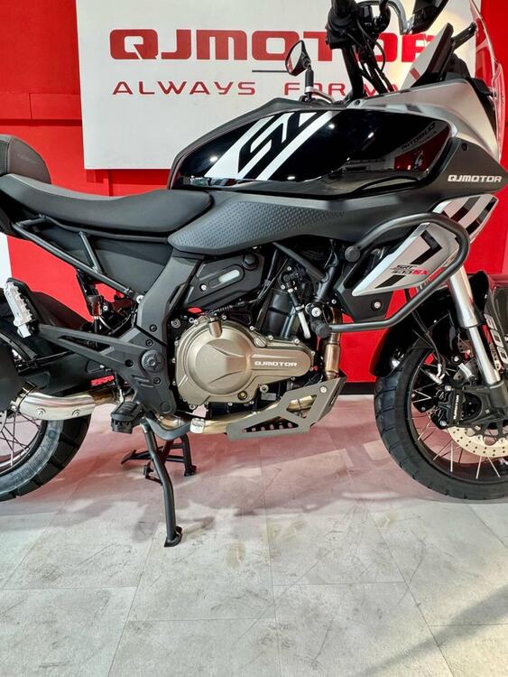 QJ Motor SRT 600 SX (2024 - 25) (5)