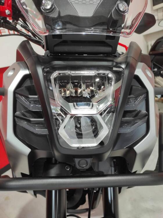 QJ Motor SVT 650 X (2025) (4)