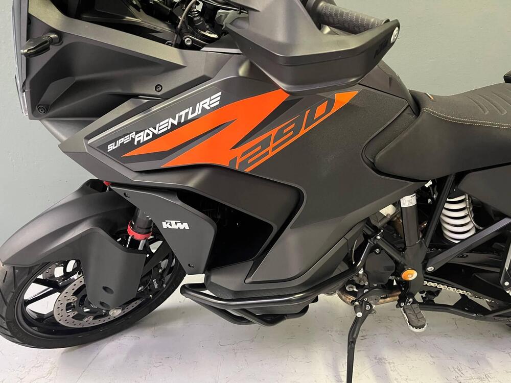 KTM 1290 Super Adventure S (2021) (3)
