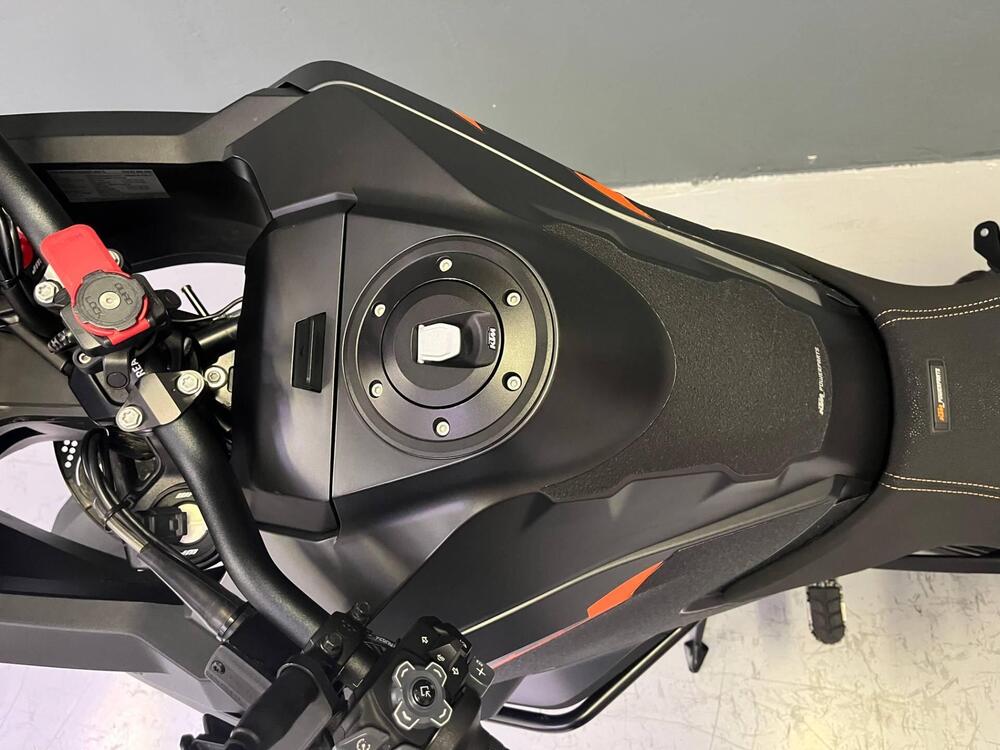 KTM 1290 Super Adventure S (2021) (5)
