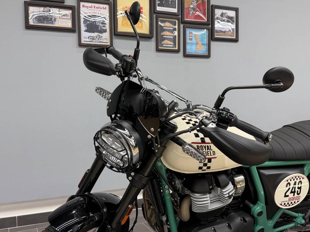 Royal Enfield Bear 650 (2025) (4)