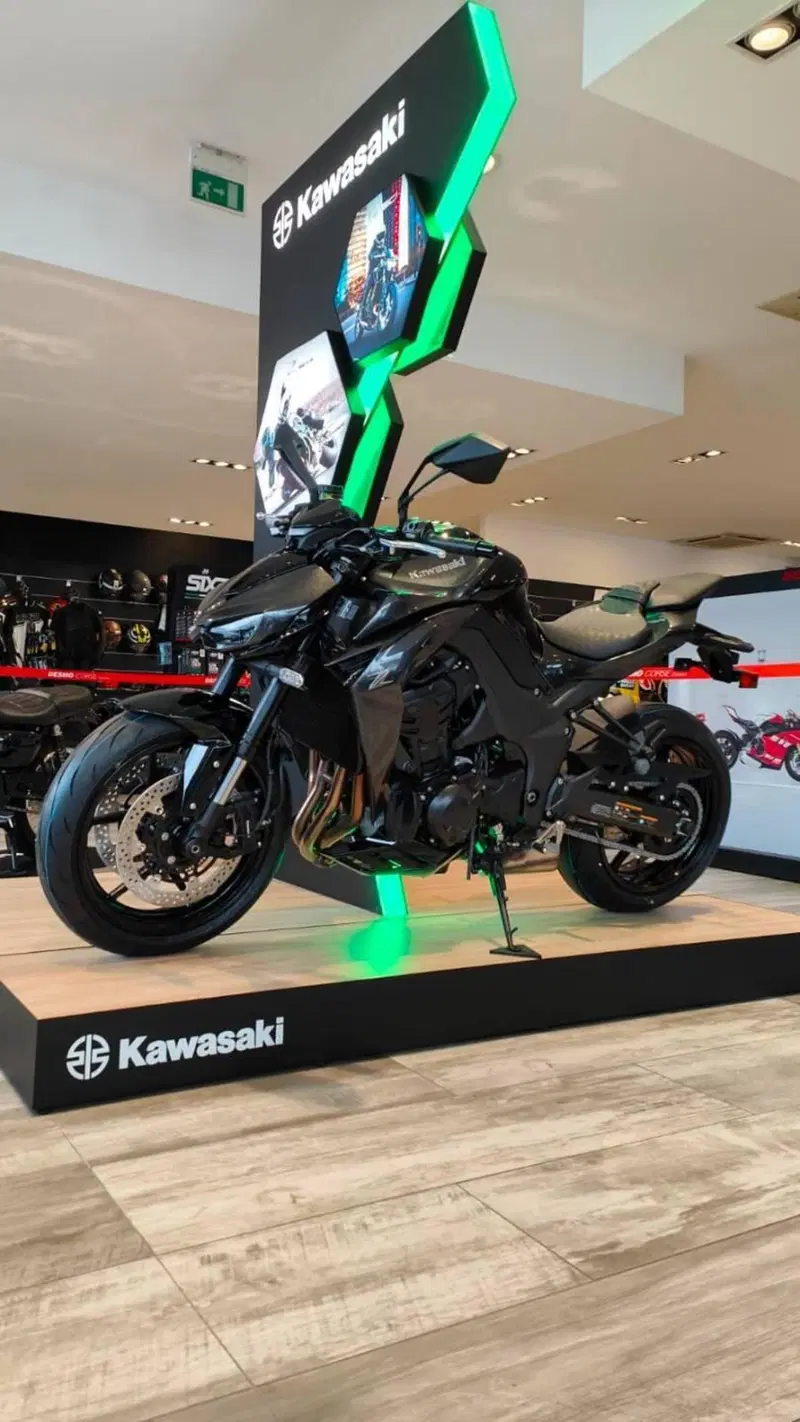 Kawasaki Z 1100 (2026) (5)