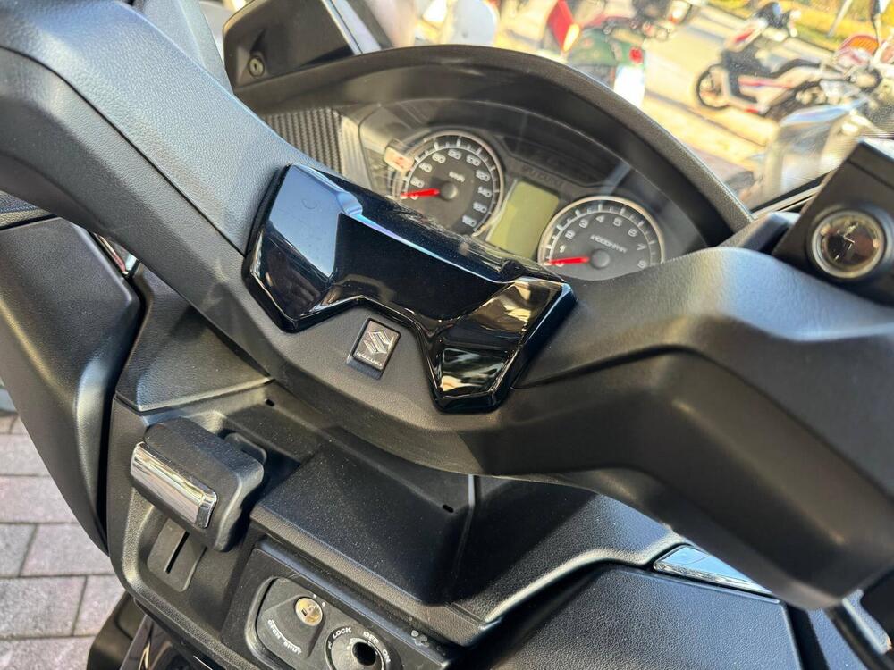 Suzuki Burgman AN 400 (2017 - 20) (3)