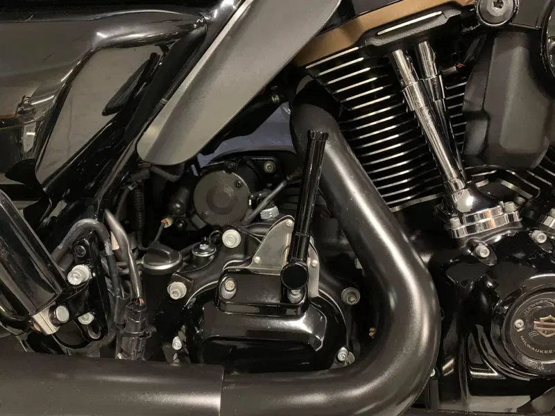 Harley-Davidson Road Glide ST (2022 - 23) (3)