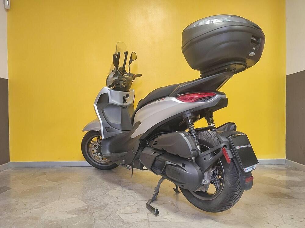 Piaggio Beverly 400 ABS-ASR (2021 - 24) (4)