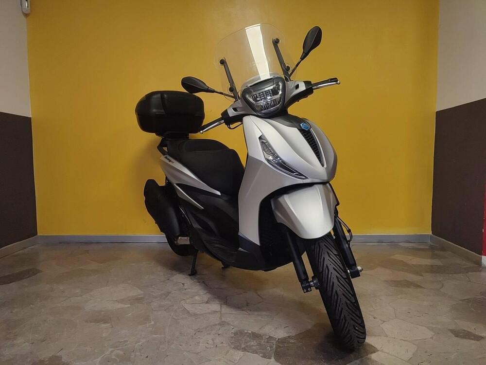 Piaggio Beverly 400 ABS-ASR (2021 - 24) (2)