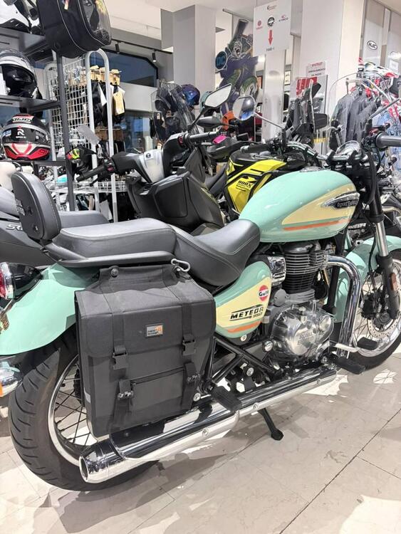Royal Enfield Meteor 350 Aurora (2024 - 25) (2)