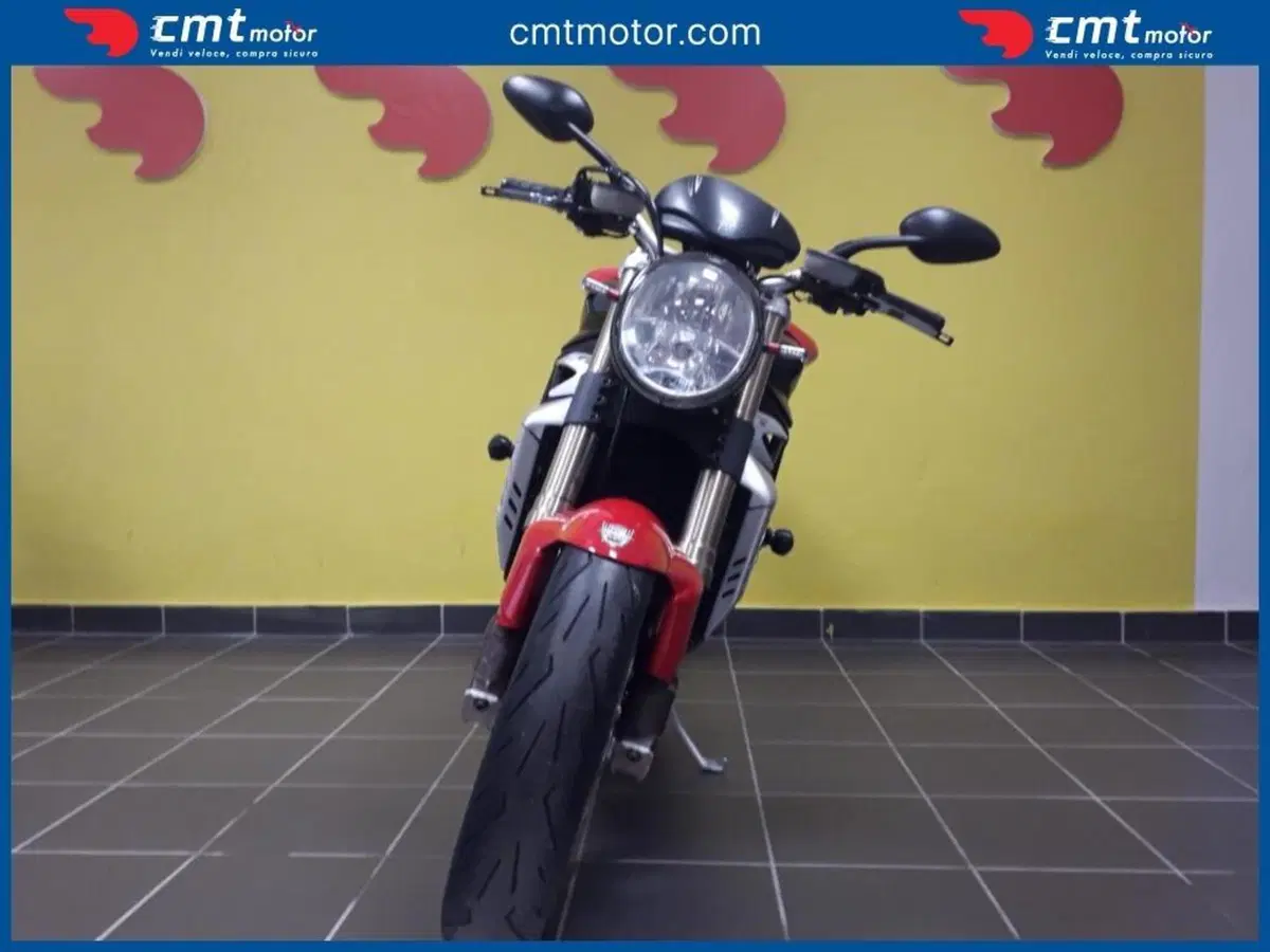MV Agusta Brutale 910 S (2005 - 11) (2)