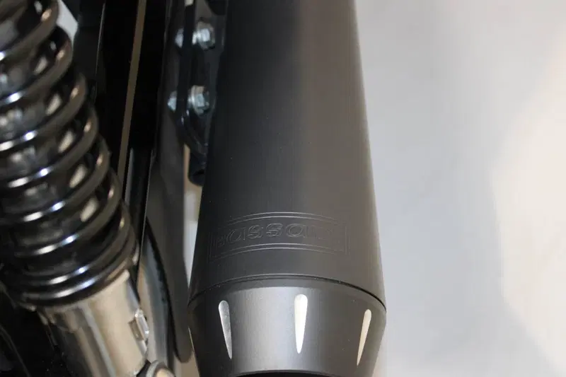 Harley-Davidson 883 R (2006 - 07) - XL 883R (9)
