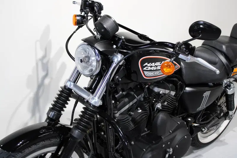 Harley-Davidson 883 R (2006 - 07) - XL 883R (11)