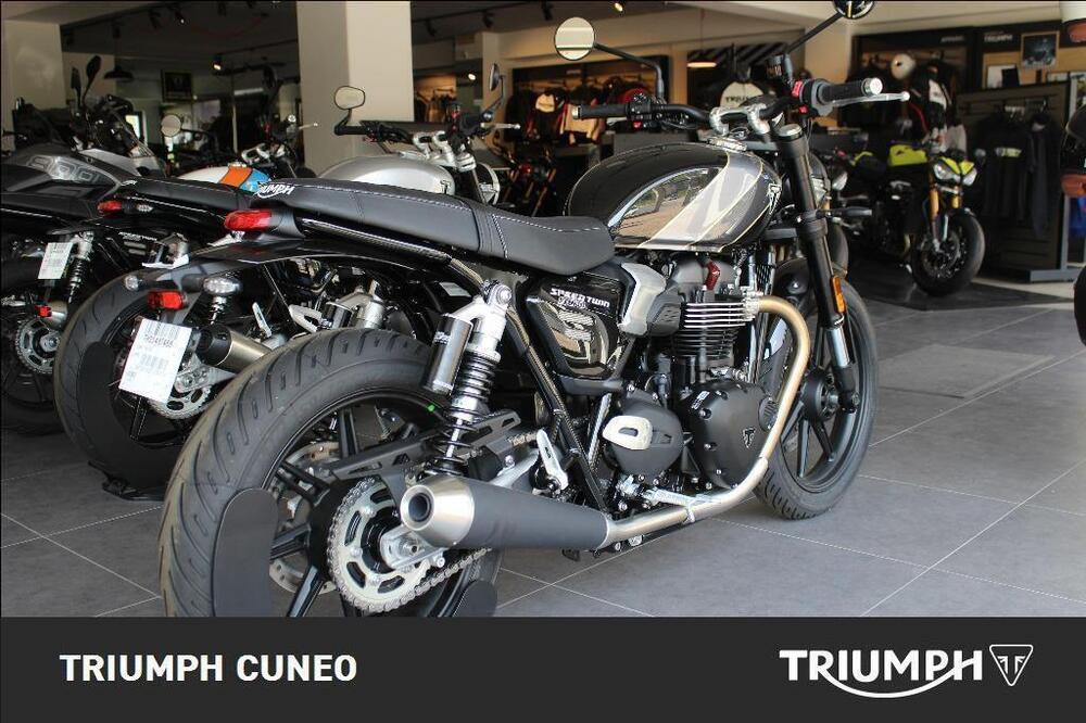 Triumph Speed Twin 900 (2025)
