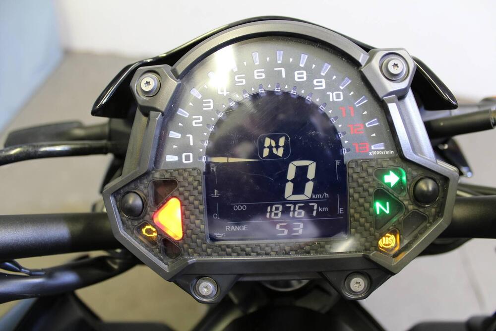 Kawasaki Z 900 (2017 - 18) (3)