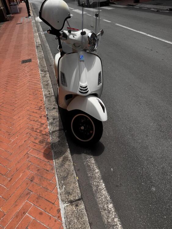 Vespa GTS 300 Super (2023 - 24)