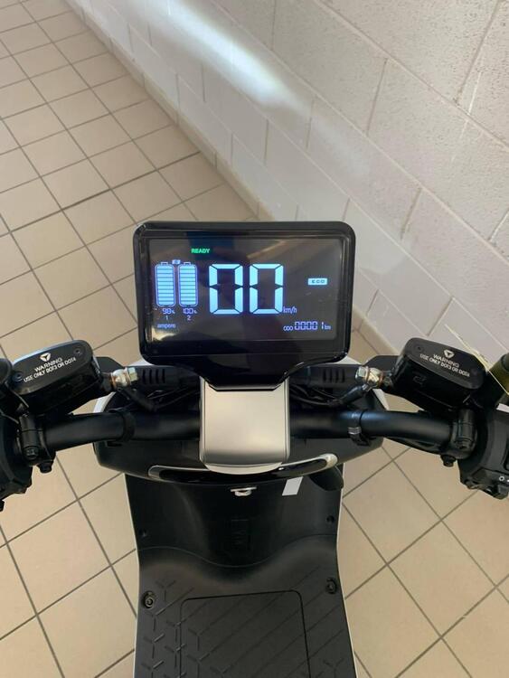 Yadea G5S Utility (2022 - 25) (2)