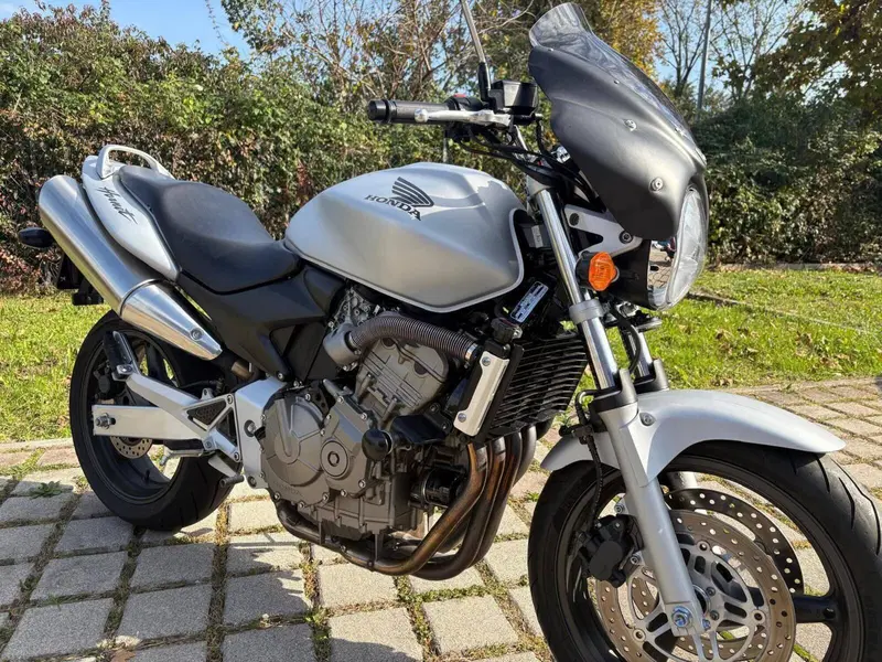 Honda Hornet 600 (2005 - 06) (6)