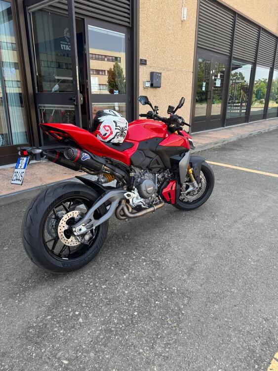 Ducati Streetfighter V2 S (2025) (2)