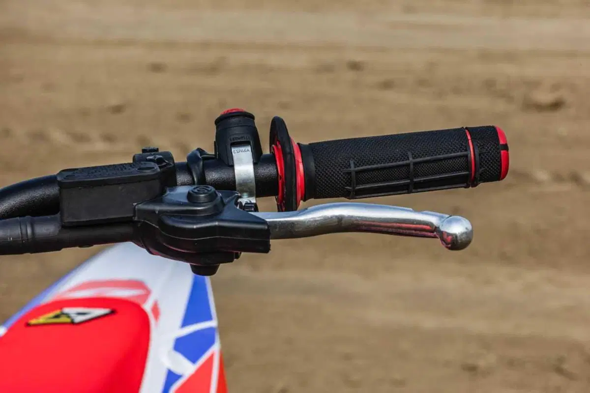 Beta RX 250 vs. 350 2T: quale comprare!? Vi diciamo tutta la verità. Il Test di Moto.it [VIDEO e GALLERY] (7)